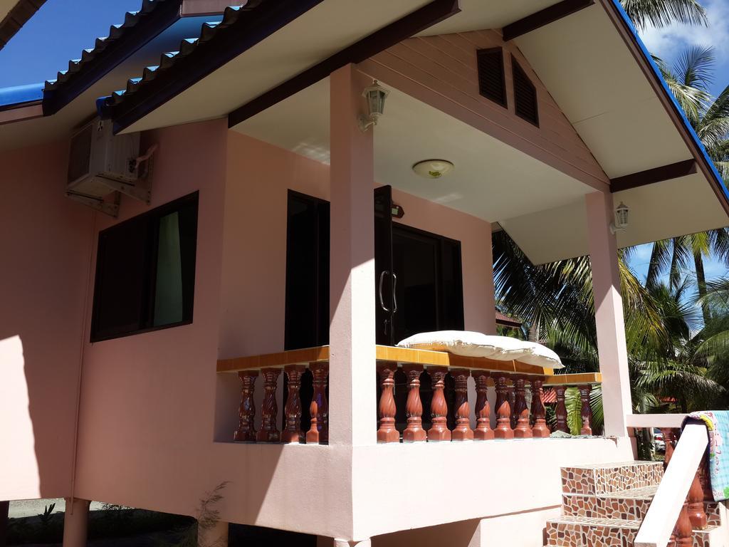 Chaiwat Resort Laem Sing Rum bild