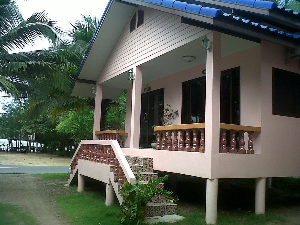 Chaiwat Resort Laem Sing Exteriör bild
