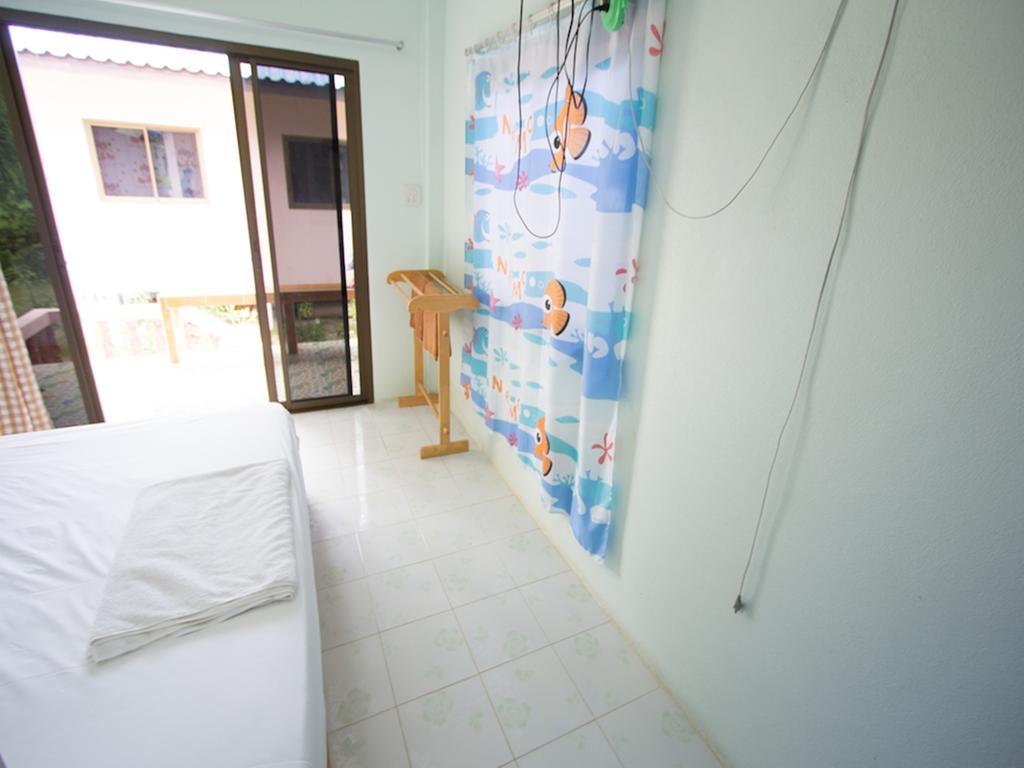 Chaiwat Resort Laem Sing Rum bild
