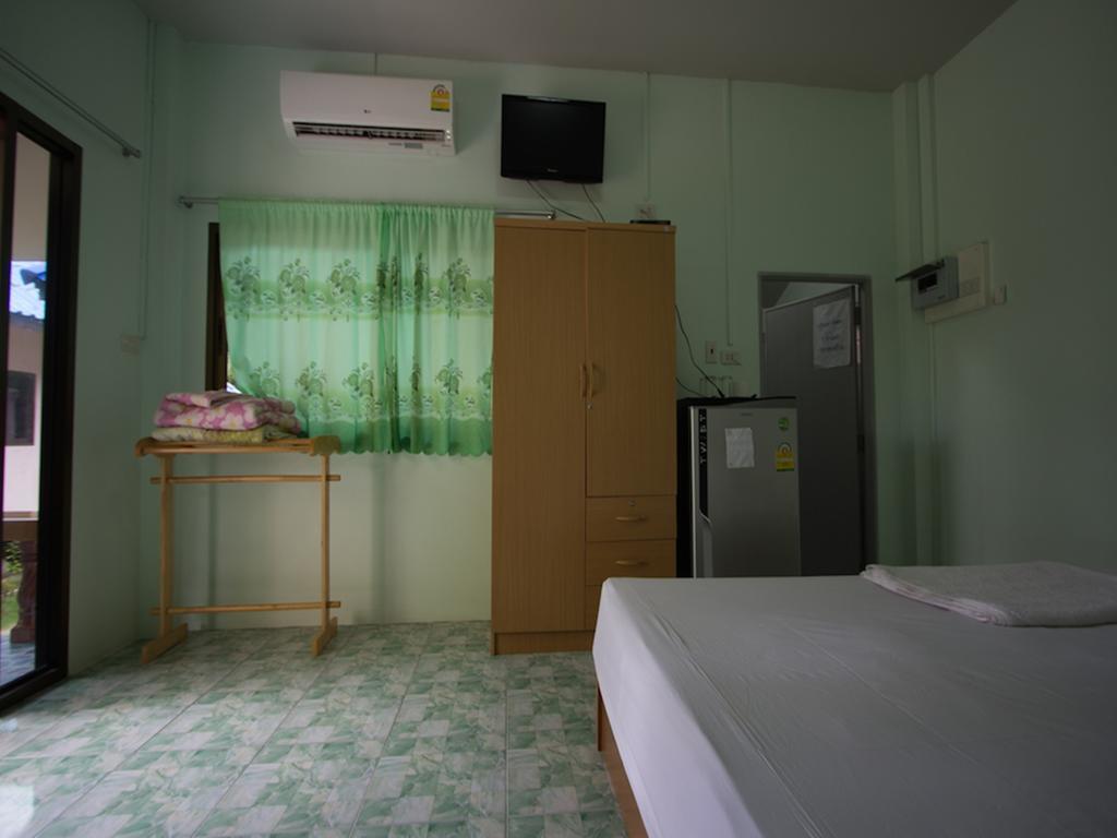 Chaiwat Resort Laem Sing Rum bild