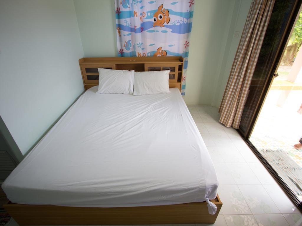 Chaiwat Resort Laem Sing Rum bild