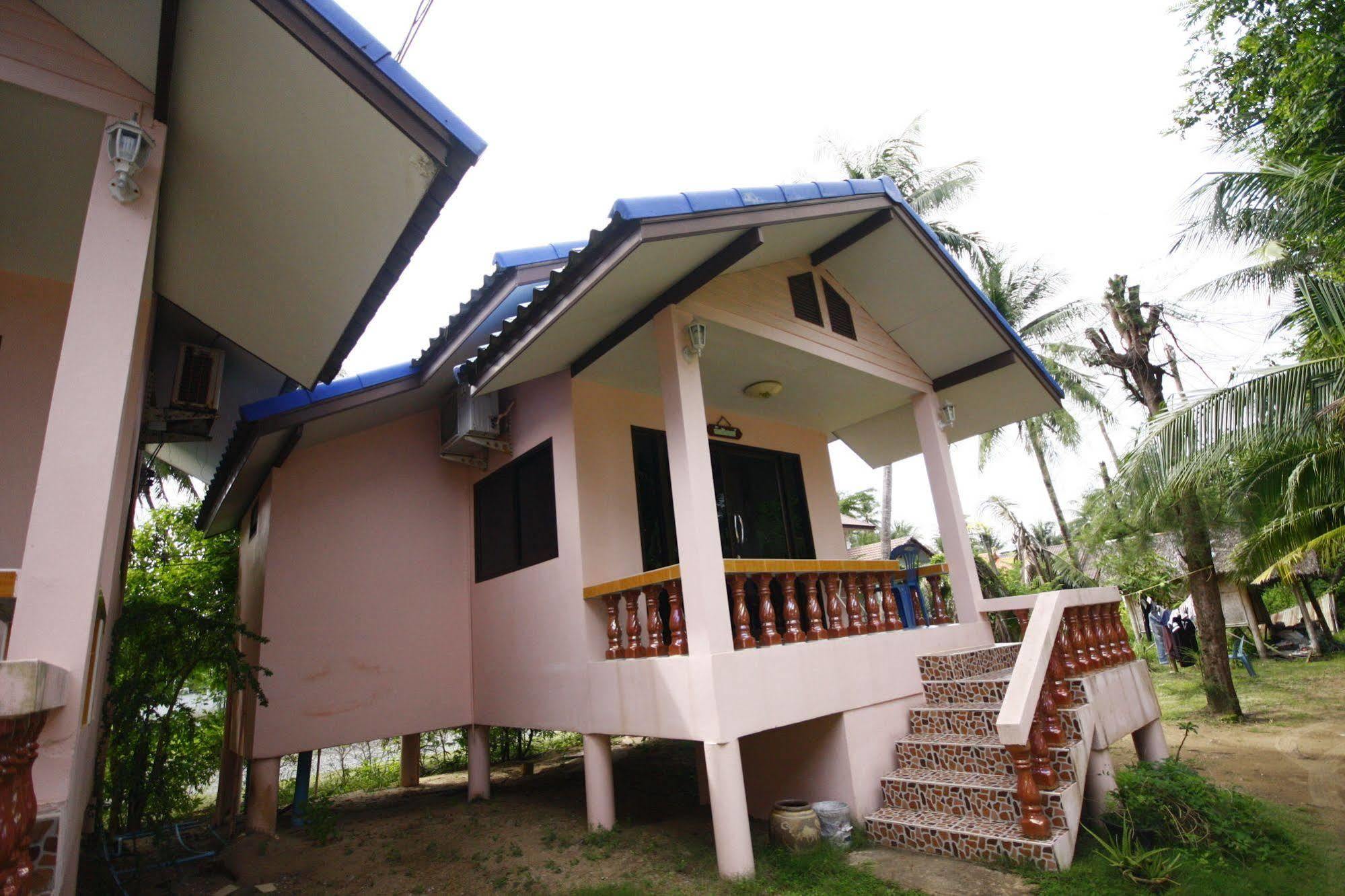 Chaiwat Resort Laem Sing Exteriör bild
