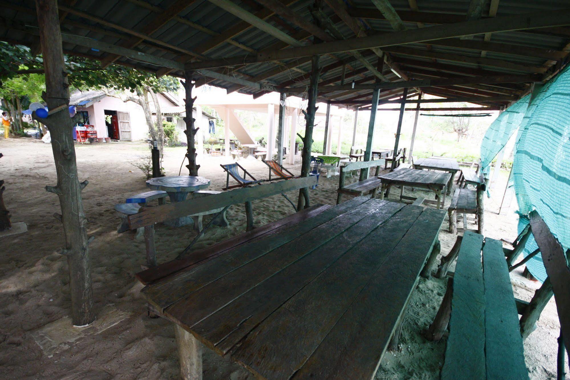 Chaiwat Resort Laem Sing Exteriör bild